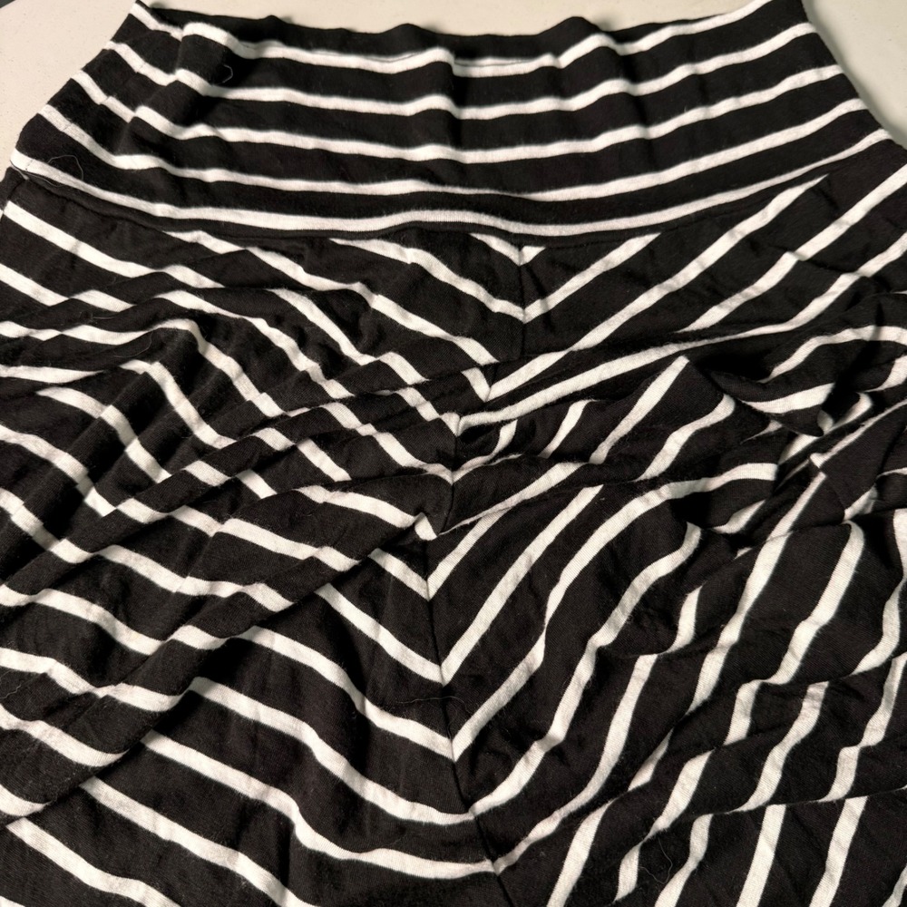AB Studio Womens Black White Striped Chevron Maxi Skirt Size Medium 048240A
